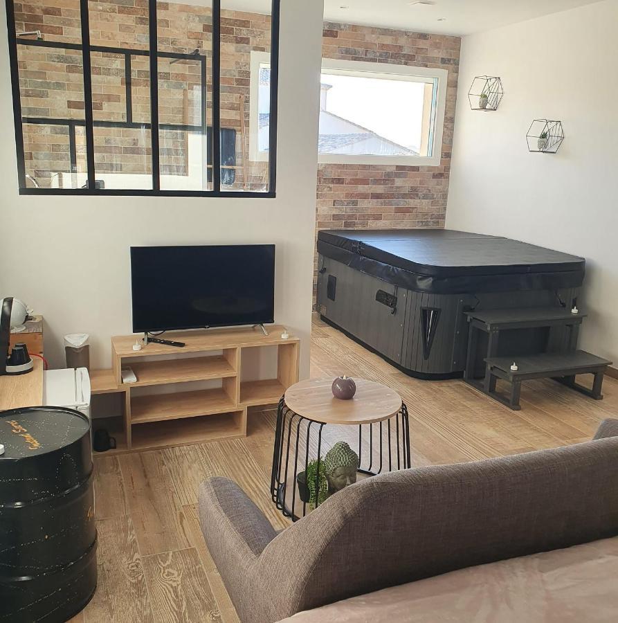 Instant Secret Bed and Breakfast Pourrieres Εξωτερικό φωτογραφία